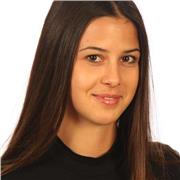 Ciao! Sono Klea, laureata in mediazione linguistica (inglese e tedesco) e ora svolgo un master in International Management